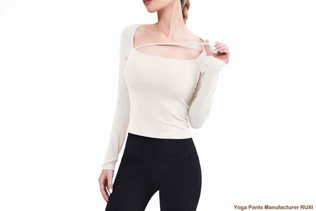 sexy woman in yoga pants best wholesale price RUXI OEM